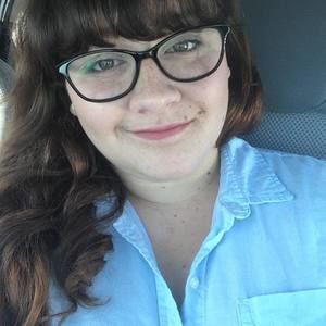 Meet your Posher, Chloe